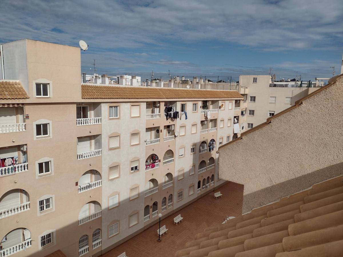 Sunny Appartment With Pool Torrevieja Center ภายนอก รูปภาพ