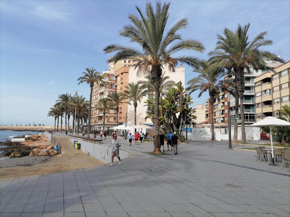 Sunny Appartment With Pool Torrevieja Center ภายนอก รูปภาพ